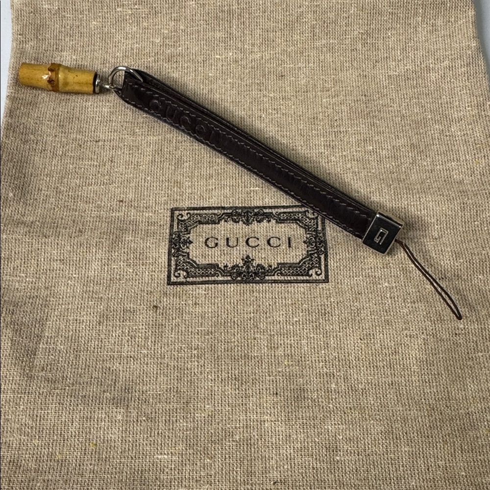 Gucci cell phone leather strap bamboo brown